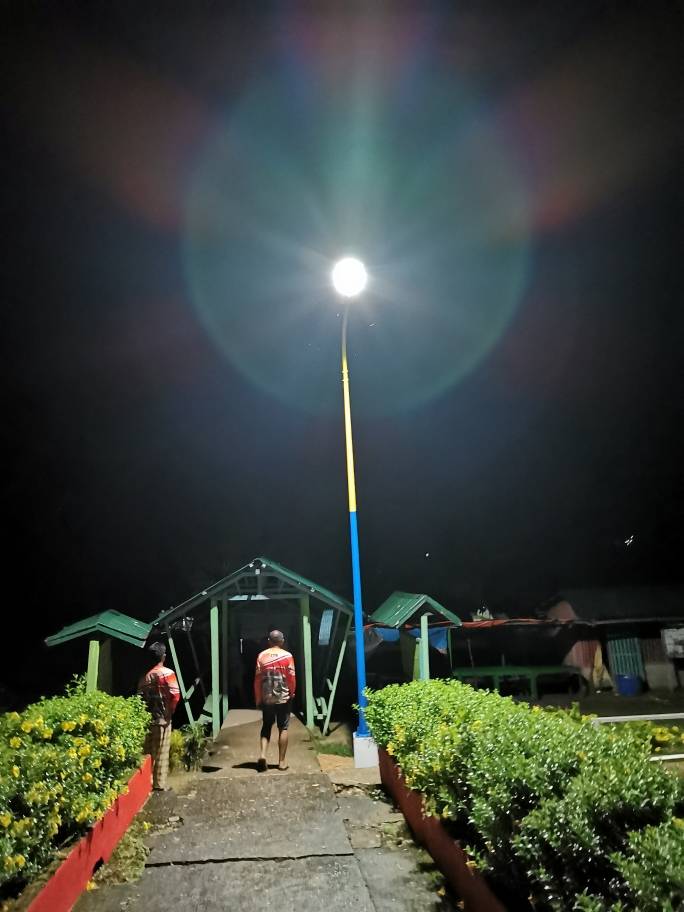 Philippine all in one solar street light project